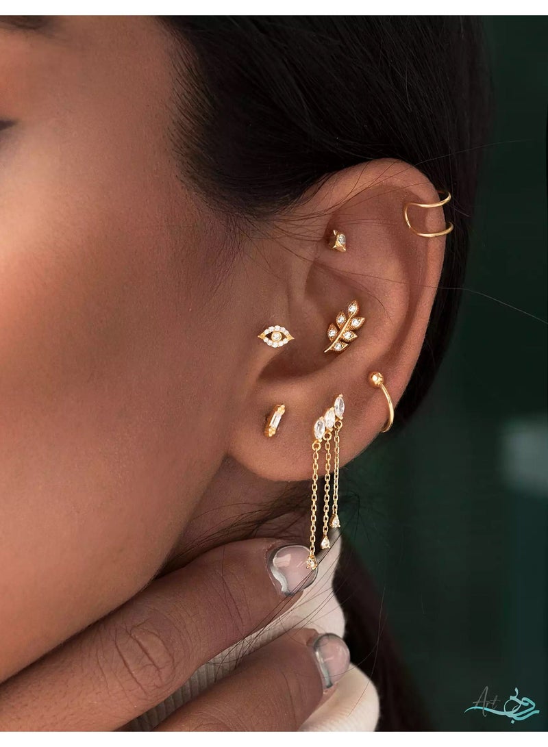 روبي آرت الذهب حلق أذن بتصميم ورقة شجر من الذهب الخالص عيار 18 قيراطًا، مضاد للحساسية، 0.7 جرام - Image 3